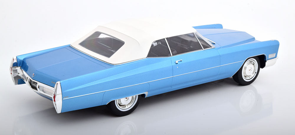 Cadillac DeVille Convertible with softtop 1968 (light blue metallic) 