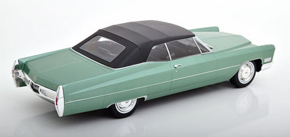 Cadillac DeVille Convertible with softtop 1968 (lightgreen metallic)