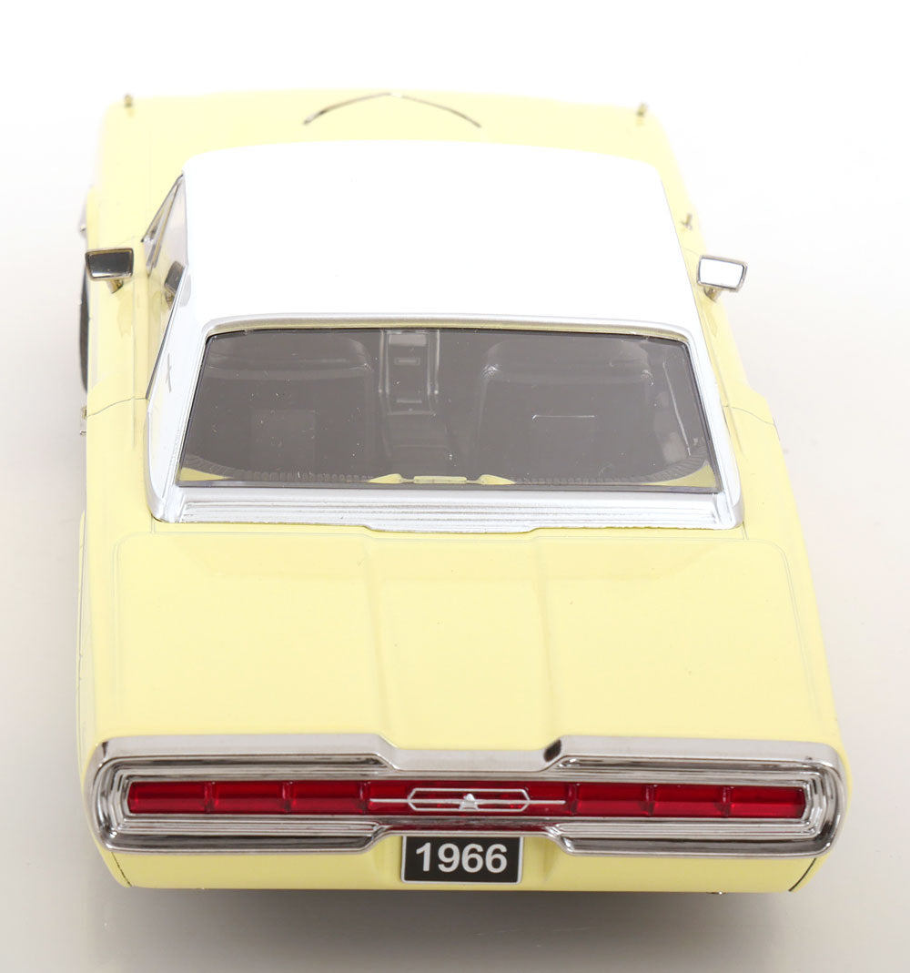 1966 Ford Thunderbird Hardtop Coupe (Yellow)