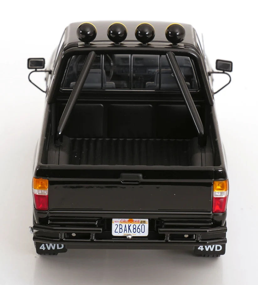 (PRE-ORDER: OCTOBER 2026) KK Scale 1:18 1985 Toyota Hilux SR5 Xtra Cab 4x4 – Back to the Future (1985) + Marty McFly Figure Bundle – KKDC181561-KKFIG024