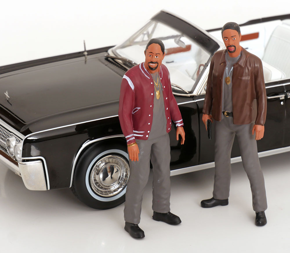 KK-Scale 1:18 Lincoln Continental décapotable 1963 noire – Film Bad Boys avec figurines Mike et Marcus – KKDC181521 + KKFIG052