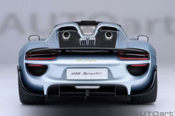 Porsche 918 Spyder Weissach Package (Liquid Metal Chrome Blue)