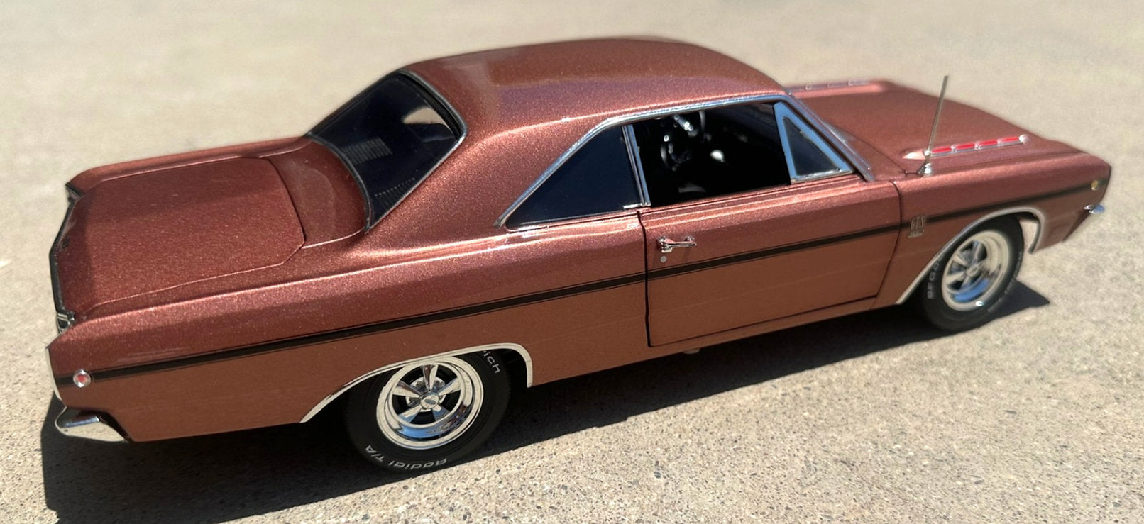 (PRE-ORDER 2024) Jay Leno, 1968 Dodge Dart, GTS, 383, 4 speed,  (Limitée à 199 unité-Limited to 199 units)
