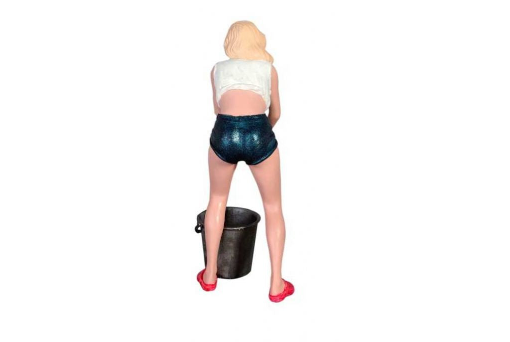 Figurine 1:18 - Car Washer Lola (18021)