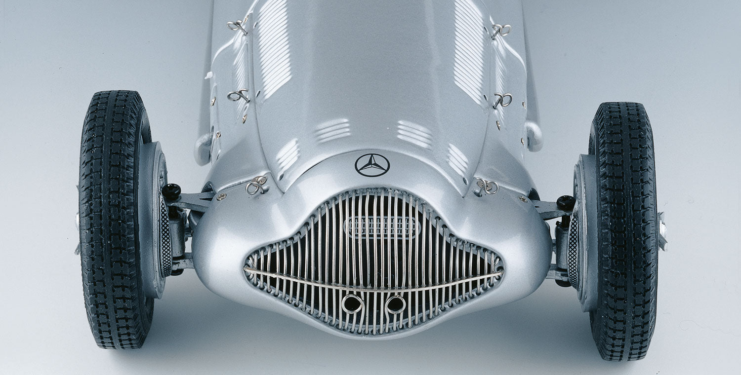 Mercedes-Benz W 154, 1938 by CMC  (Échelle-Scale 1:18)