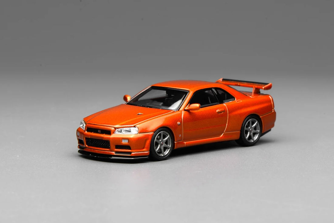 Motorhelix 1:64 Nissan Skyline GT-R (R34) V-Spec II Customized – Metallic Orange – M63471
