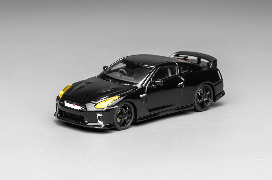 Motorhelix 1/64 - Nissan GT-R (R35) Meteor Pearl Black w/Carbon Top - M63517
