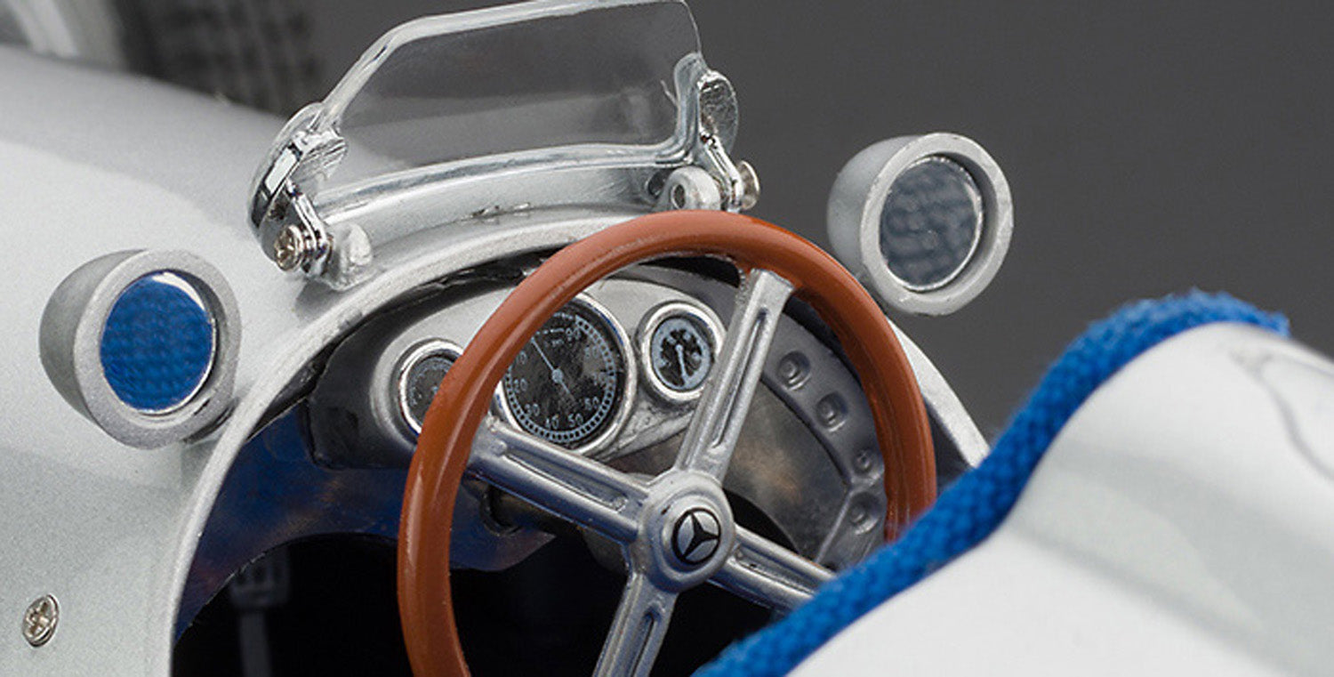 Mercedes-Benz W 154, 1938 by CMC  (Échelle-Scale 1:18)