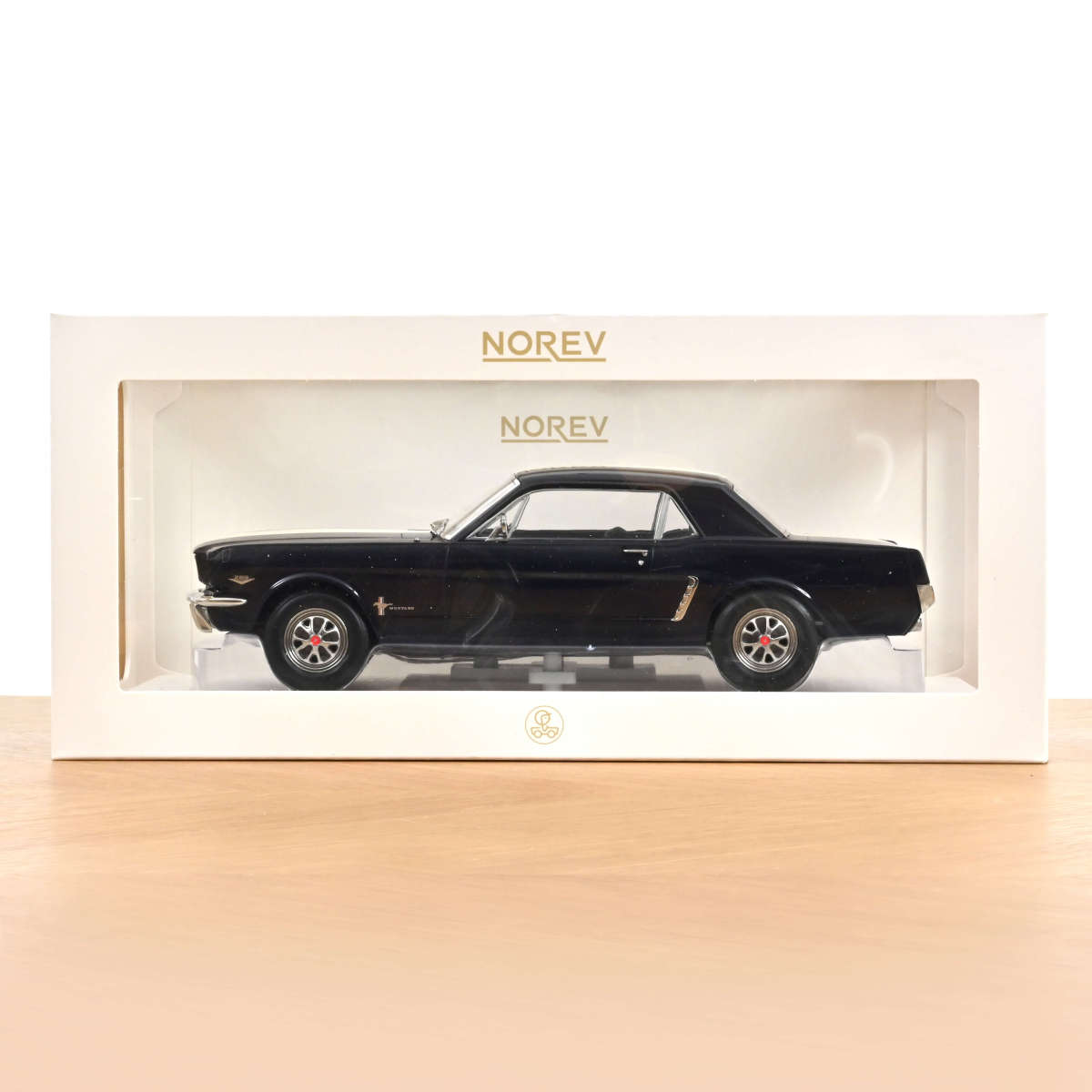 1966 Ford Mustang Coupe Nightmist Blue Metallic 1:18 – Norev 182805