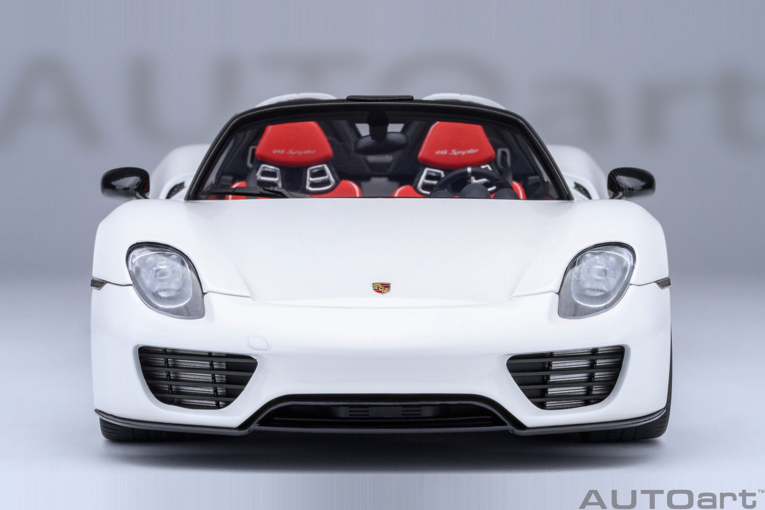 Porsche 918 Spyder Weissach Package (White with Red interior)