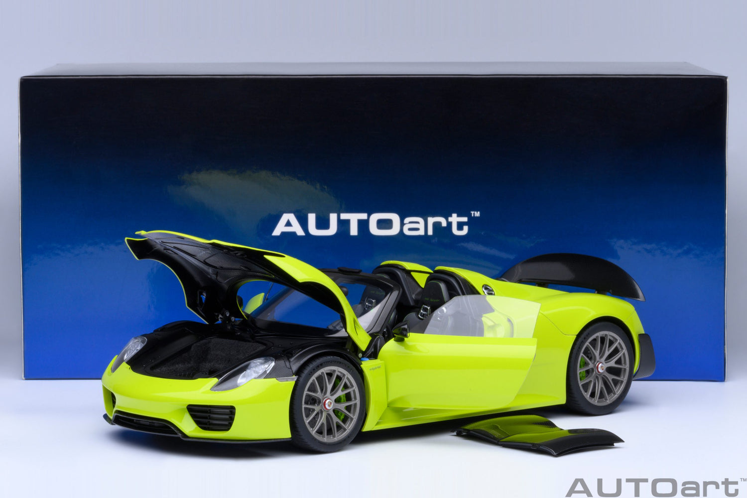 Porsche 918 Spyder Weissach Package (Acid Green)