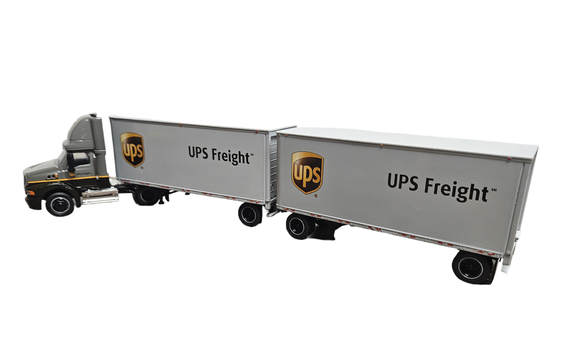 UPS Sterling Daycab w/Double 28&