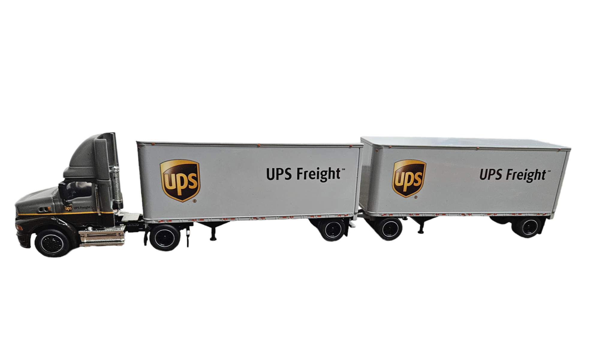 UPS Sterling Daycab w/Double 28&