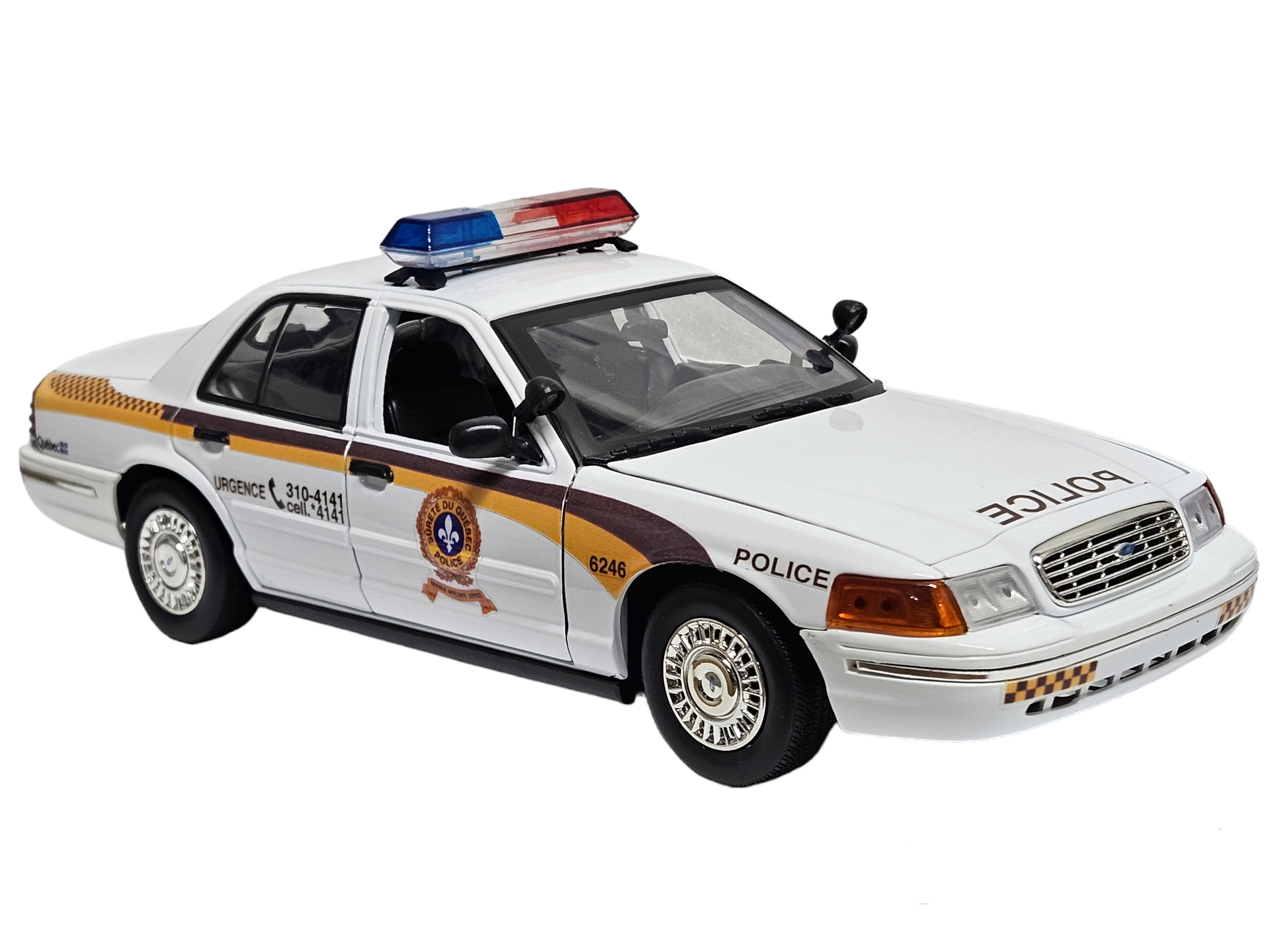 FORD CROWN VICTORIA POLICE SURETÉ DU QUÉBEC 