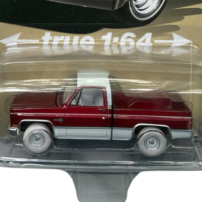 CHASE CAR Chevy Silverado 10 Fleetside 1985 Auto World 1:64 – Muscle Trucks – AW64342-5B-1-CHASE