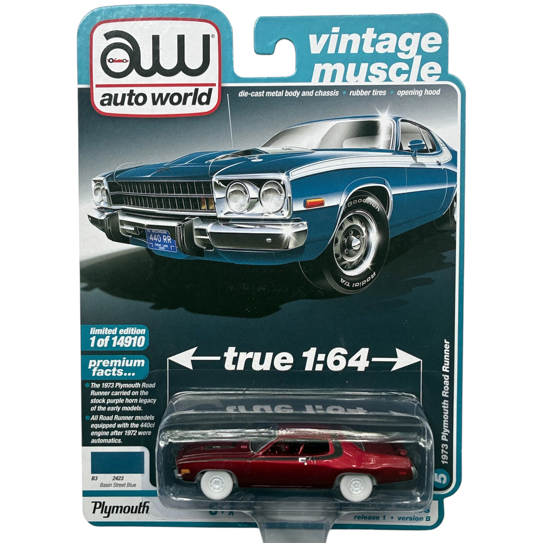 CHASE CAR Auto World 1:64 1973 Plymouth Road Runner – Vintage Muscle – AW64352-1B-5-CHASE