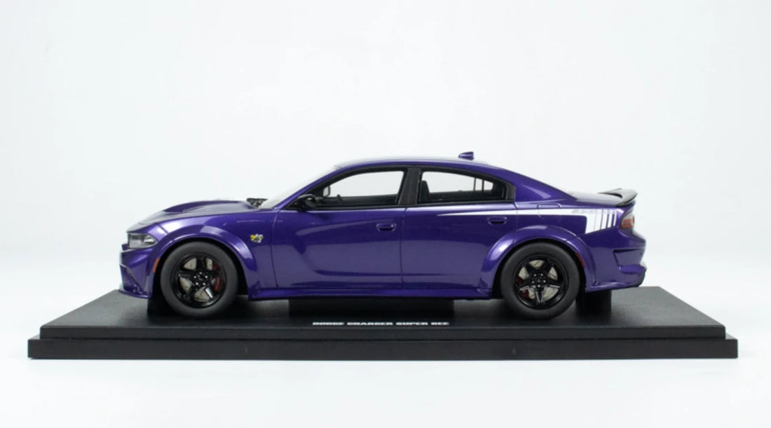 GT Spirit 1:18 Dodge Charger Super Bee 2023 – GT895