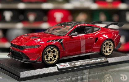 Maisto 1:18 2025 Ford Mustang GTD – Rouge métallisé – Special Edition – 31468RD