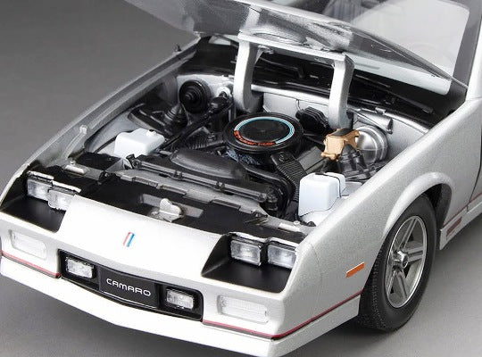 Chevrolet Camaro IROC 1985 silver