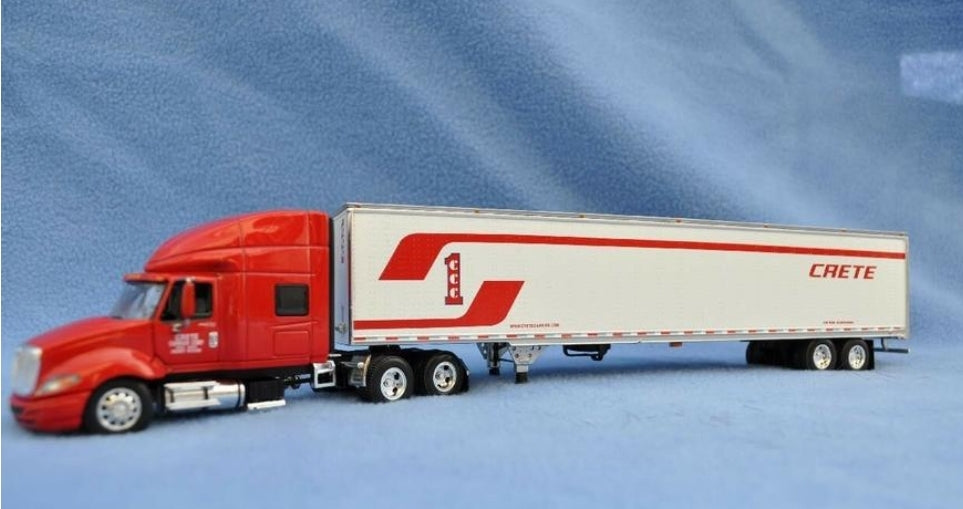 INTERNATIONAL PROSTAR TRACTOR AND TRAILER "CRETE CARRIER" in 1/64