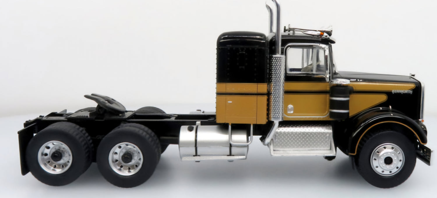 (PRE-ORDER NOV. 2024)) 1977 Kenworth W900A w/ Trailer: Bandit Trucking 1:43 (Limit un par client-Limit one per client)