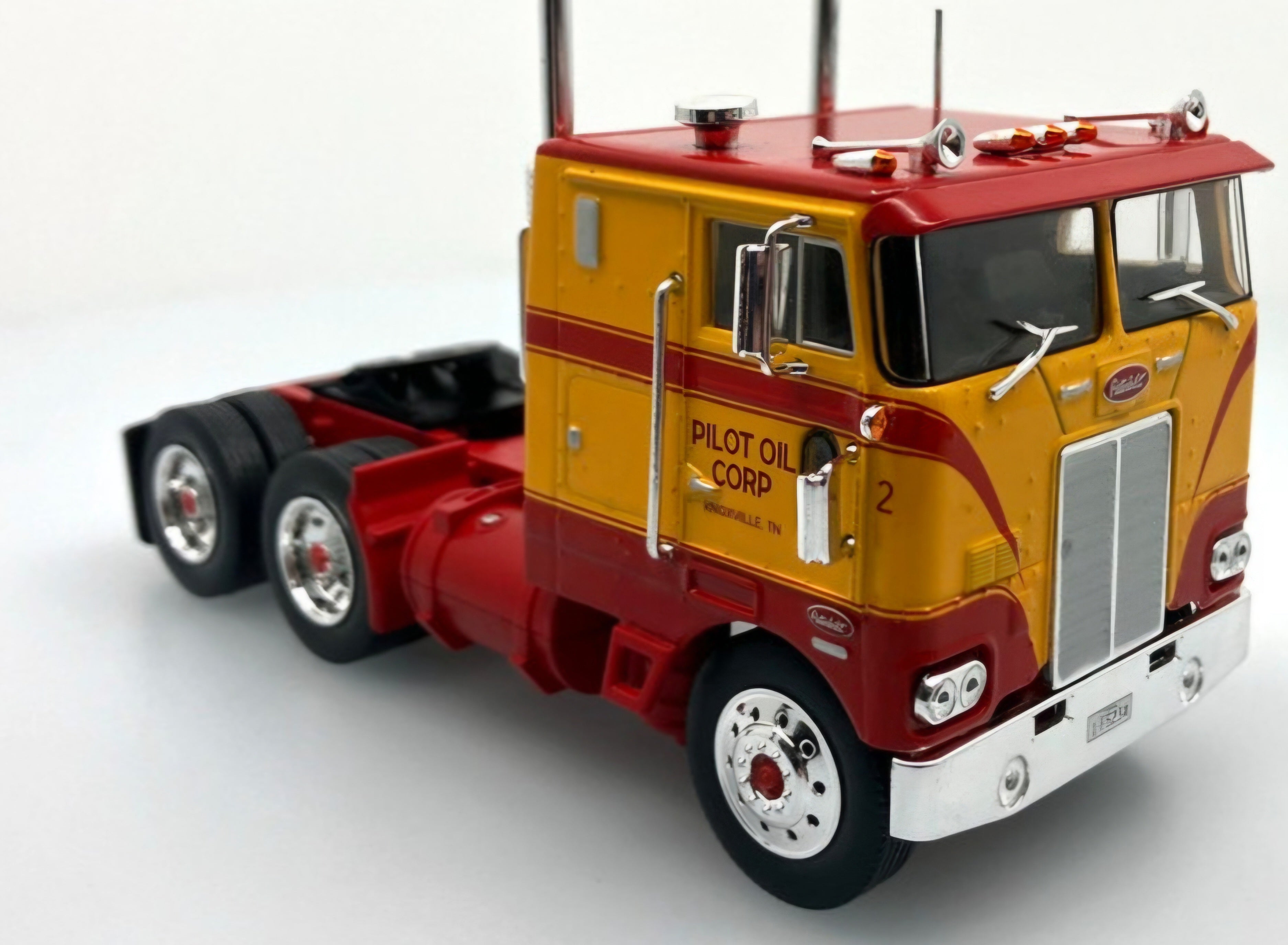 1975 Peterbilt 352 Sleeper Tractor w/Fuel Tanker Trailer: Pilot Gas For Less (1/43)