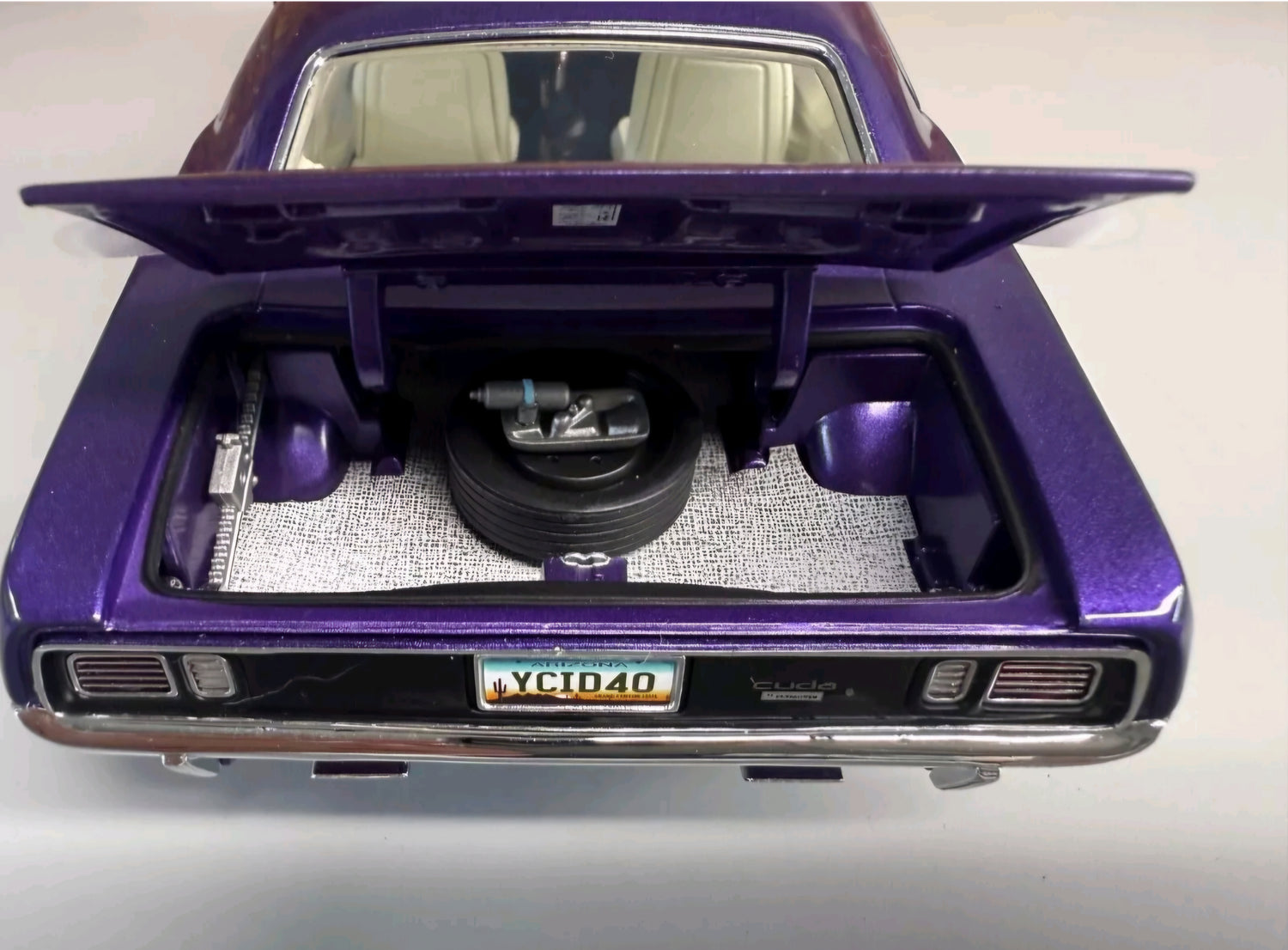 YCID-1971 Cuda, 440/6,  Violet (Limitée à 199 unités-Limited to 199 units)