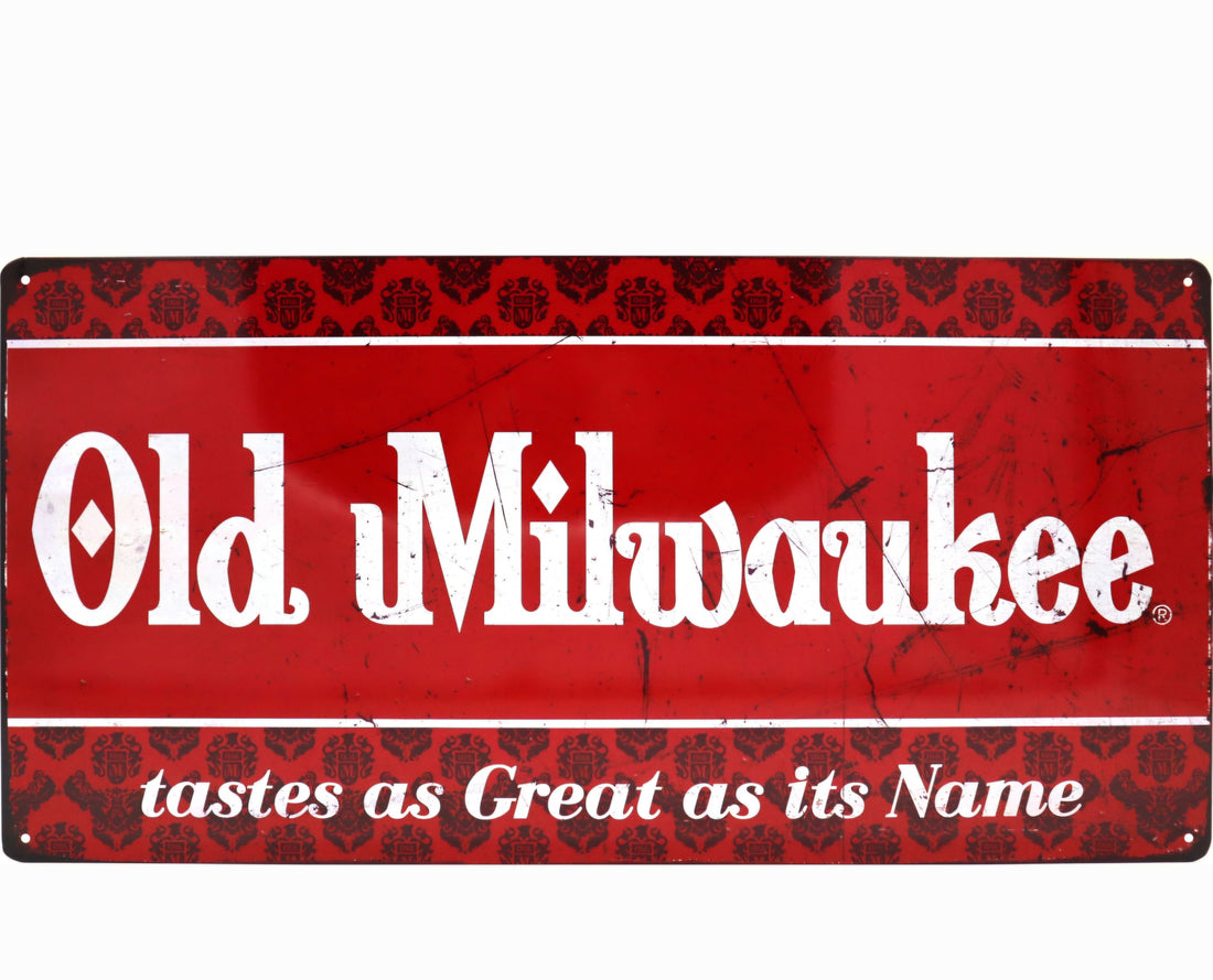 19 X 9.5 OLD MILWAUKEE (Metal Sign)