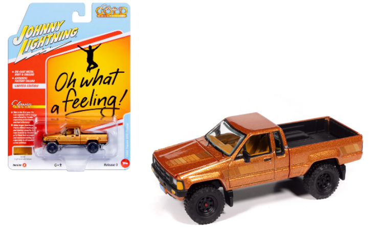 Johnny Lightning- 1985 Toyota SR5 Pickup (Bright Gold Poly) JLCG034B-1
