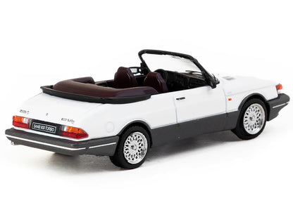 (PRE-ORDER 2025) Tarmac Works 1:64, Saab 900 Turbo Convertible White