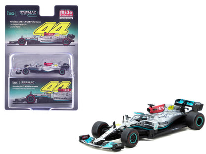 Tarmac Works 1:64-Mercedes-AMG F1 W12 E Performance T64G-F037-LV