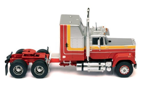 MACK SUPERLINER MAGNUM 1985 SILVER/RED (1:43)