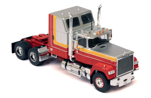 MACK SUPERLINER MAGNUM 1985 SILVER/RED (1:43)