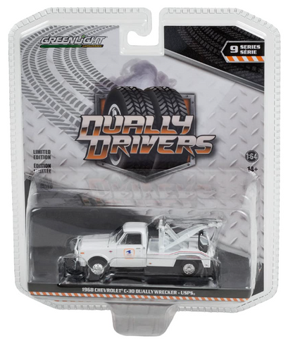 1968 CHEVORLET C-30 DUALLY WRECKER-USPS