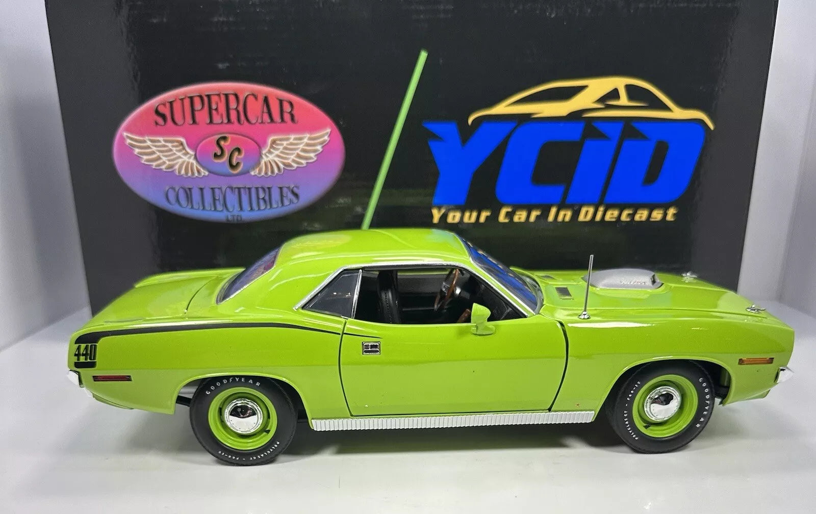1970 Plymouth Cuda 440-6, Coupe (Limitée à 240 unités seulement-Limited to 240 units only)