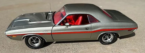 1970 DODGE CHALLENGER R/T 440 SILVER (Limité à 150-Limited to 150)