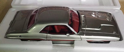 1970 DODGE CHALLENGER R/T 440 SILVER (Limité à 150-Limited to 150)