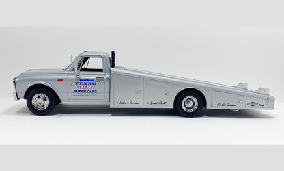 (PRE-ORDER, 2025) 1967 Chevrolet C-30 Ramp Truck - Yenko Super Cars