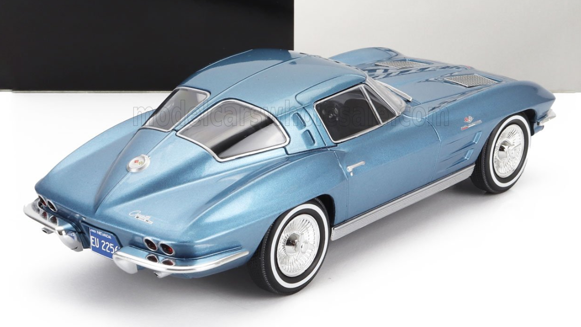 WhiteBox 1/24 - Corvette C2 Stingray 1963