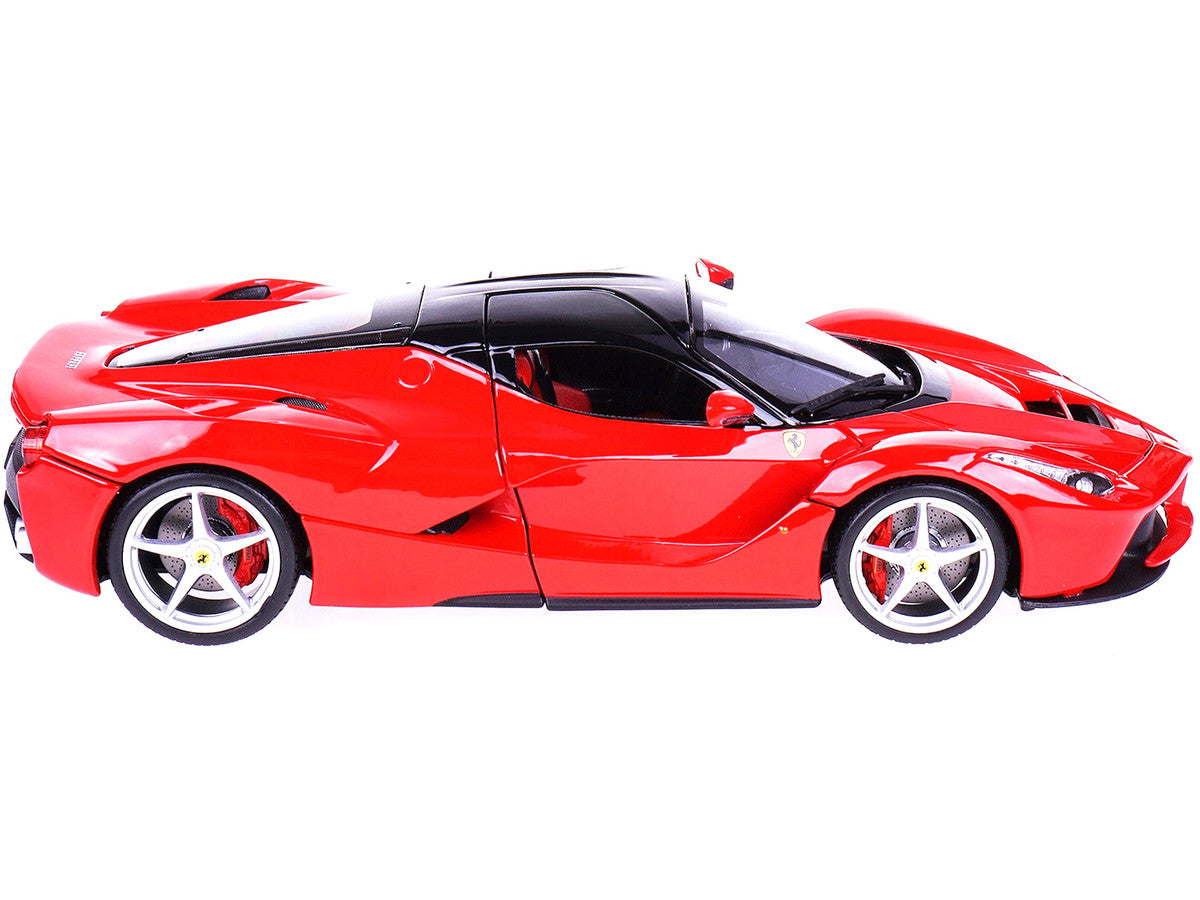 Bburago 1:18-Ferrari LaFerrari F70 Red with Black Top 18-16901RD