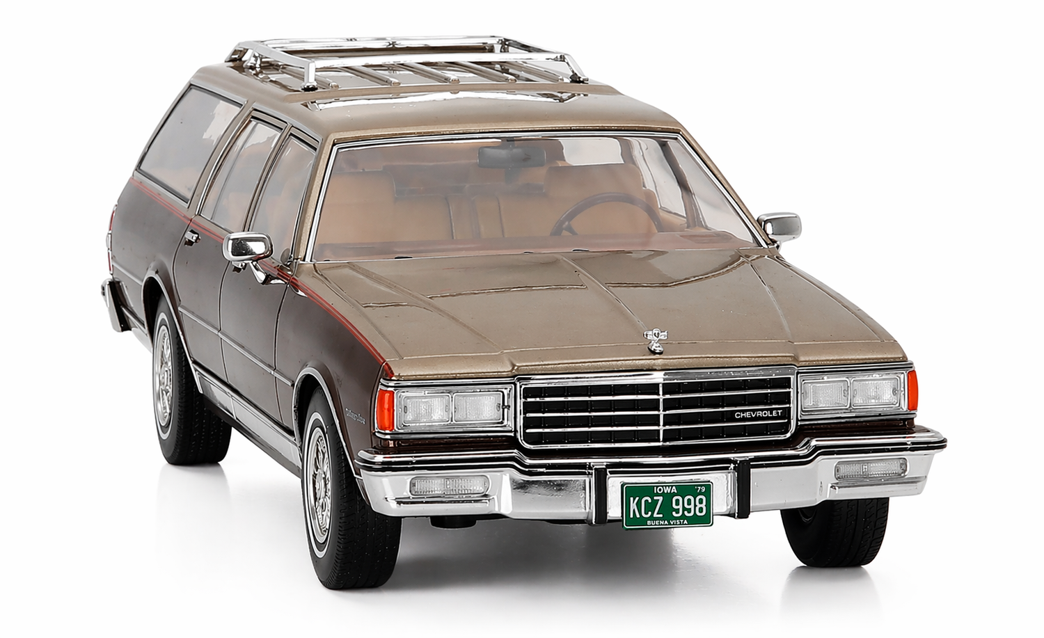 MCG 1/18"-Chevrolet Caprice Estate Wagon (Beige w/Wood Grain)