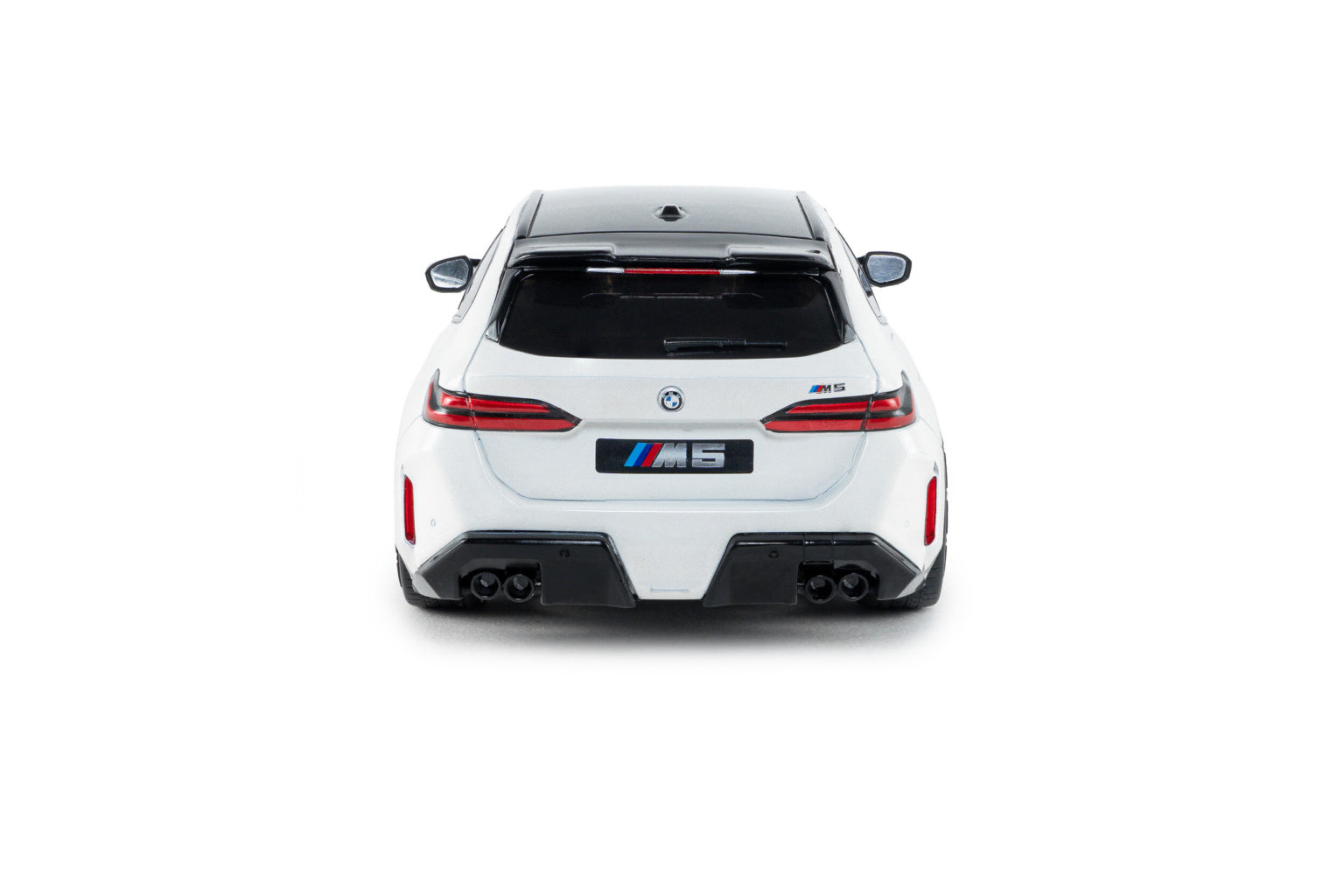 2025 BMW M5 Touring Alpine White Solid – Solido 1:18 – S1814802