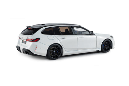 2025 BMW M5 Touring Alpine White Solid – Solido 1:18 – S1814802