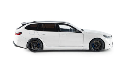 2025 BMW M5 Touring Alpine White Solid – Solido 1:18 – S1814802