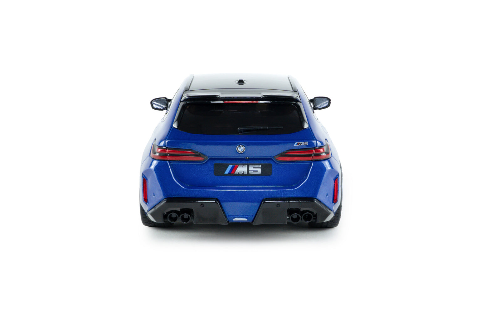 BMW M5 Touring 2024 Marina Bay Blue Metallic – Solido 1:18 – S1814801