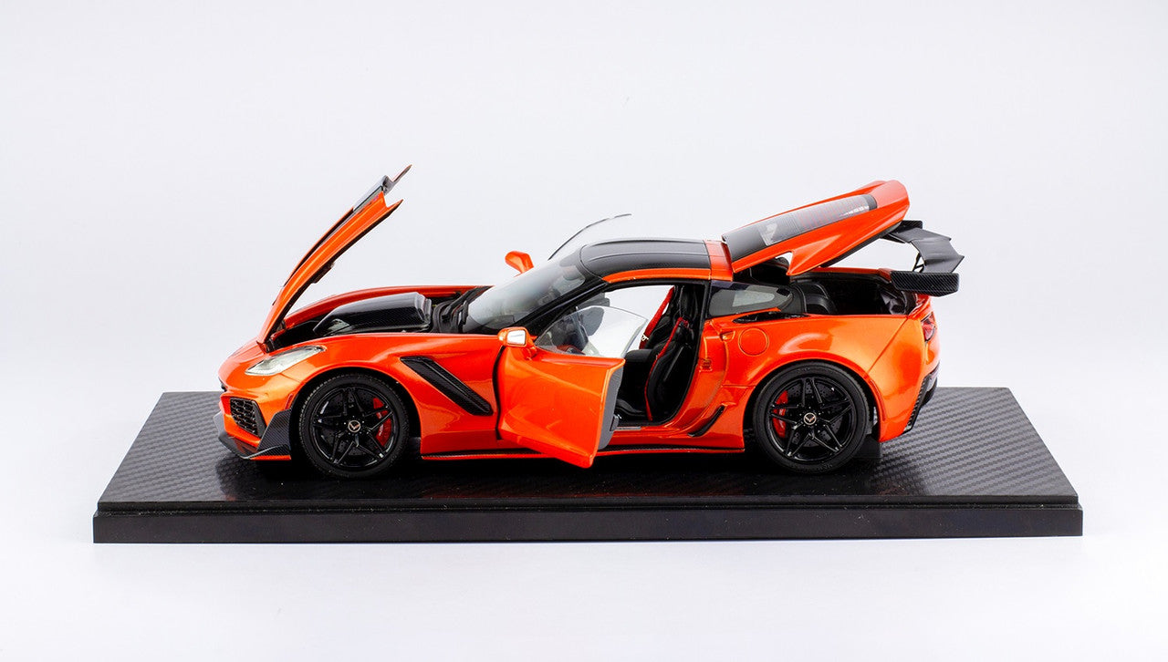 2019 Chevrolet Corvette ZR1 (Sebring Orange Tintcoat)
