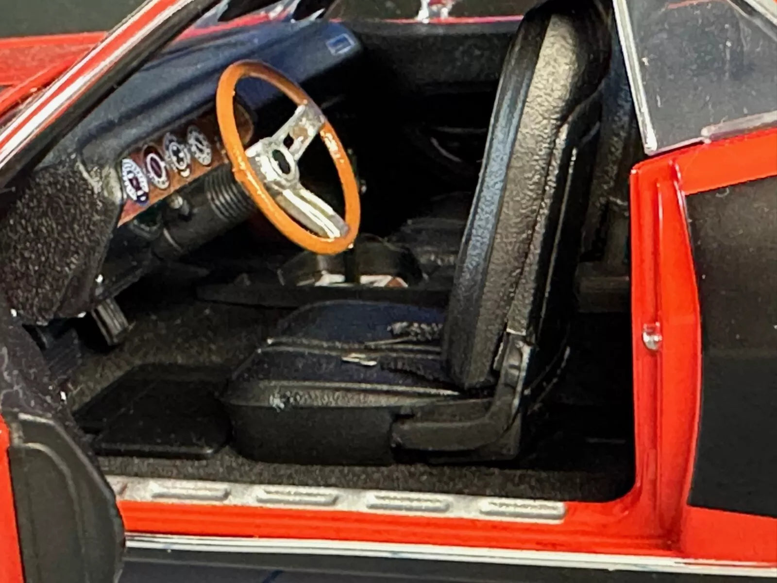 1971 PLYMOUTH HEMI CUDA, COUPE, BILLBOARD/VINYL TOP, Rally Wheels (Limitée à 150 unités seulement-Limited to 150 units only)