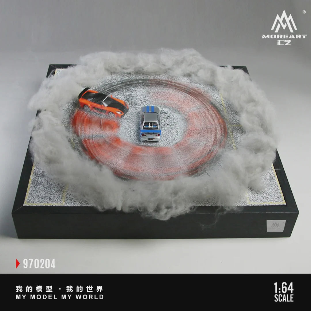 MoreArt 1:64 Car Drift Turntable Scene – O1 Version MO970204