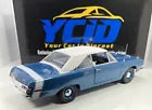 1970 DODGE DART SWINGER Vinyl Top/White Stripe (Limitée à 60 unités seulement-Limited to 60 units only)