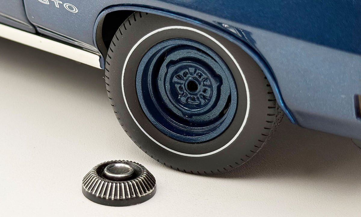 (PRE-ORDER 2027) ACME 1:18 – 1970 Pontiac GTO – Atoll Blue with Black Vinyl Top – Limited Edition of 300 – A1801231VT